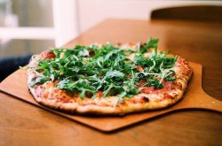 pizza with arugula